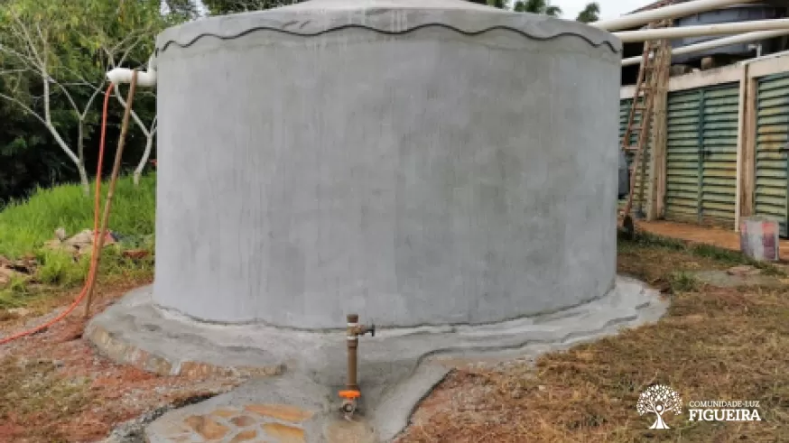 Cistern is built in the Light-Community of Figueira in volunteer group service and study
